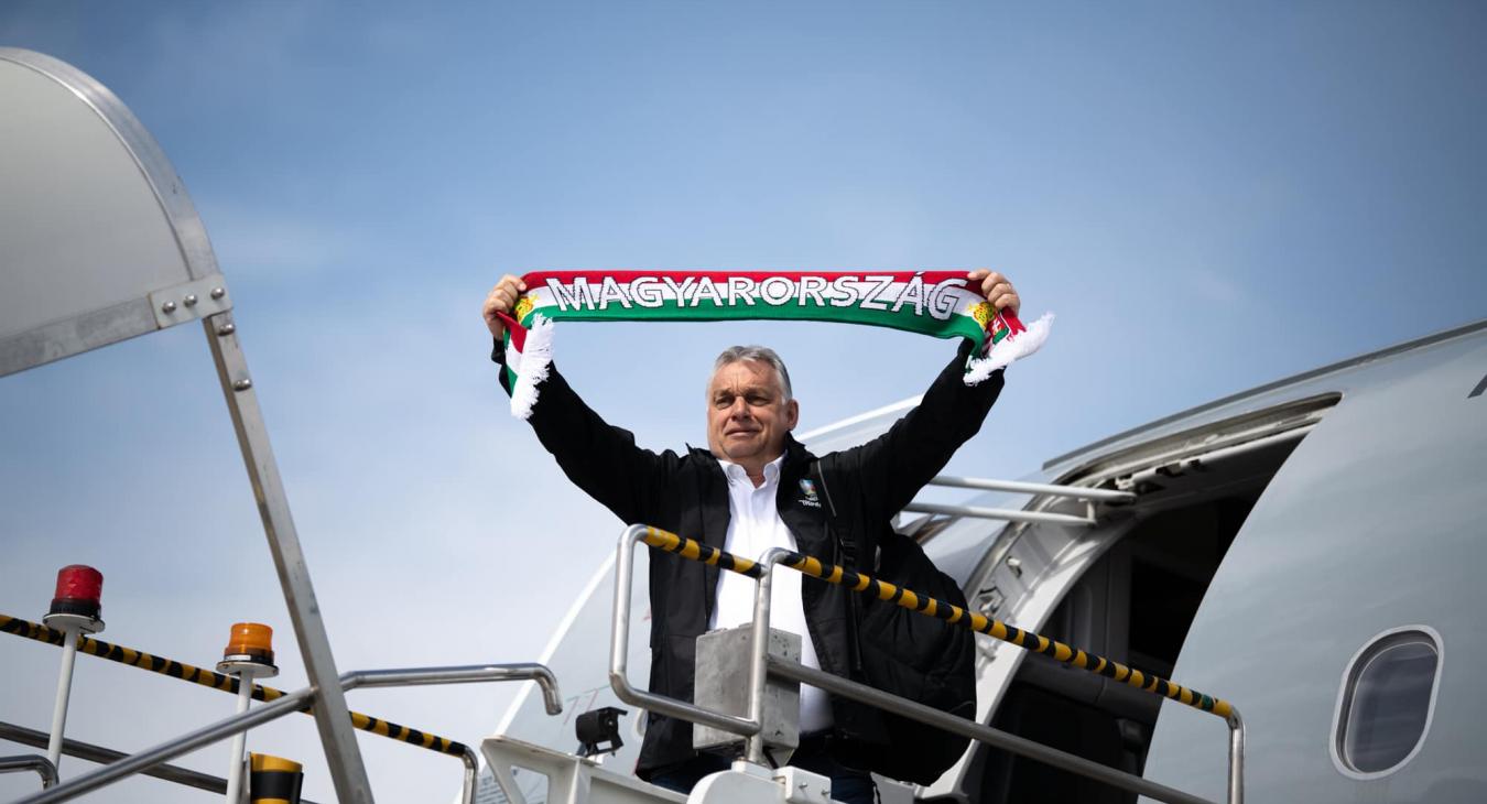 Orbán Viktor csúcstalálkozóra utazik
