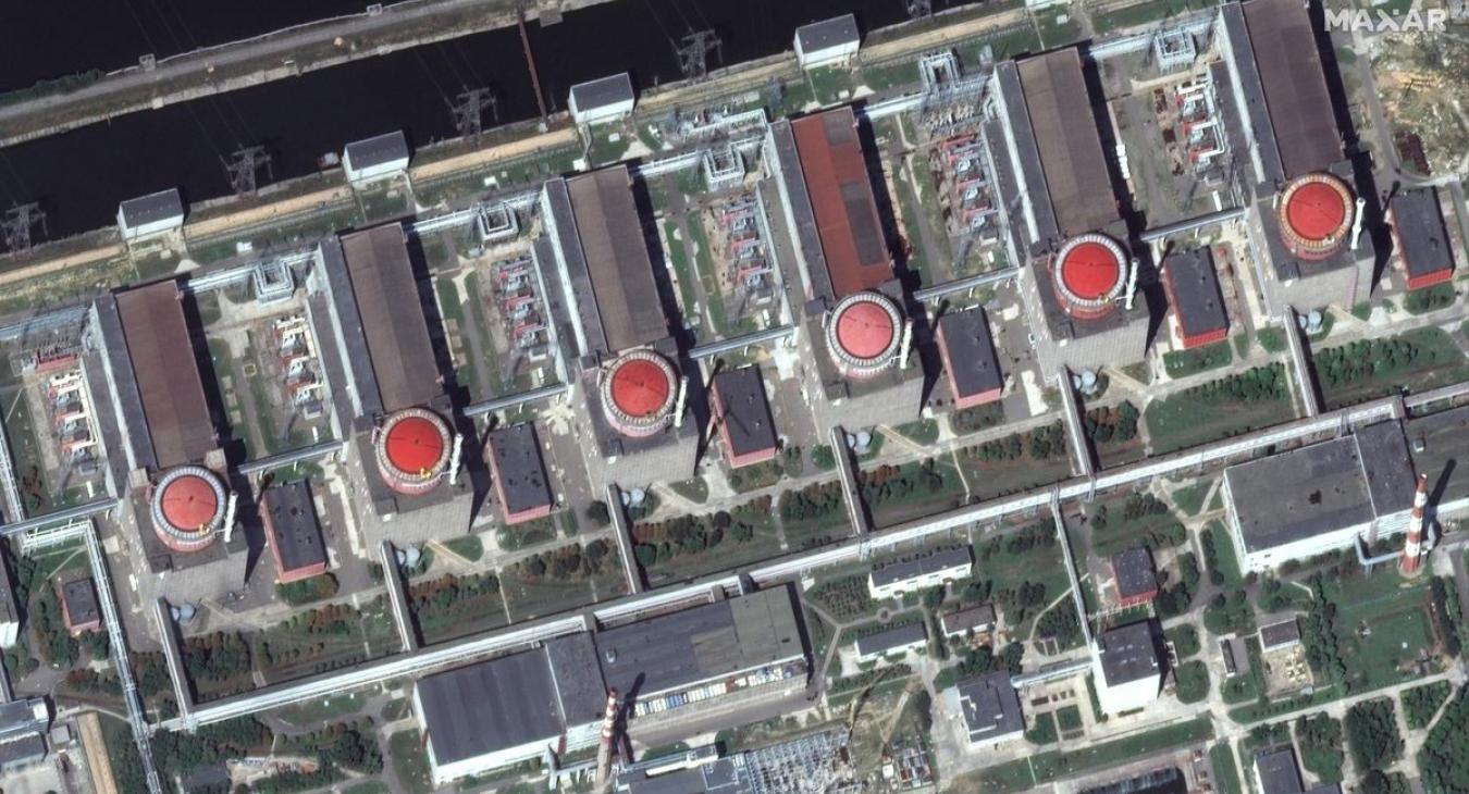 Mi van a zaporizzsjei erőmű tetején?