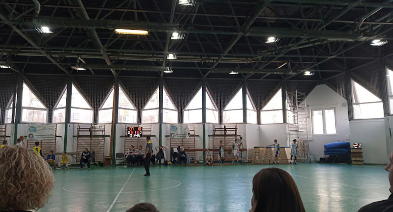 Beomlott egy kaposvári iskola frissen felújított tornaterének teteje