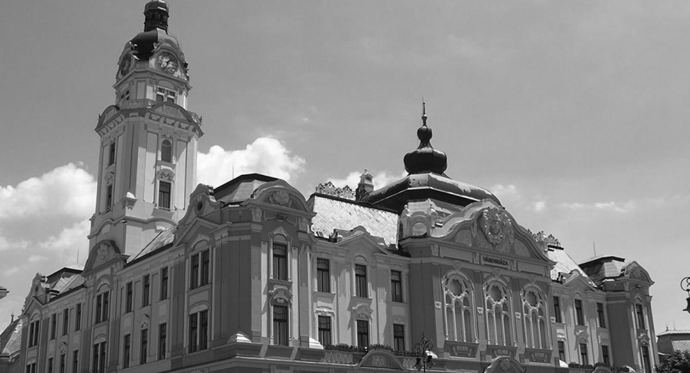 A legszegényebbeket zárhatja ki a szociális bérlakásokból az ellenzék vezette Pécs lakásrendelete