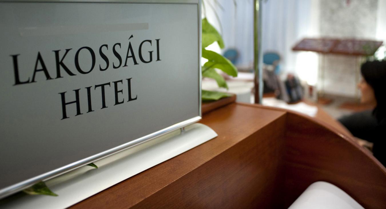 Összeomlottak a lakáshitelek