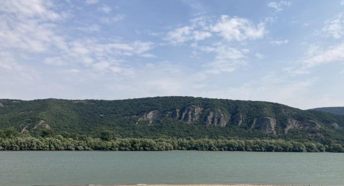 Napos idő várható kevés gomolyfelhővel, döntően csapadék nélkül