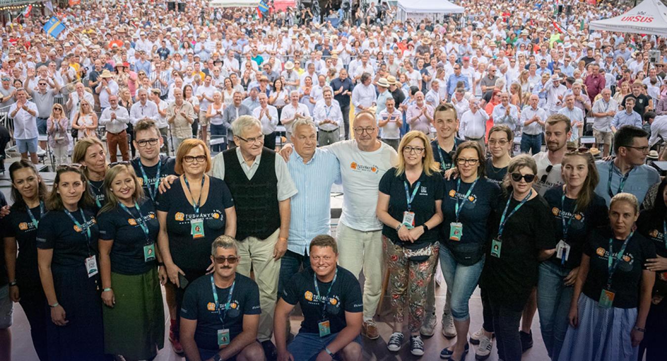 Máskor a nagyvilágnak üzent, most már csak a Horthy-imádó magyaroknak 