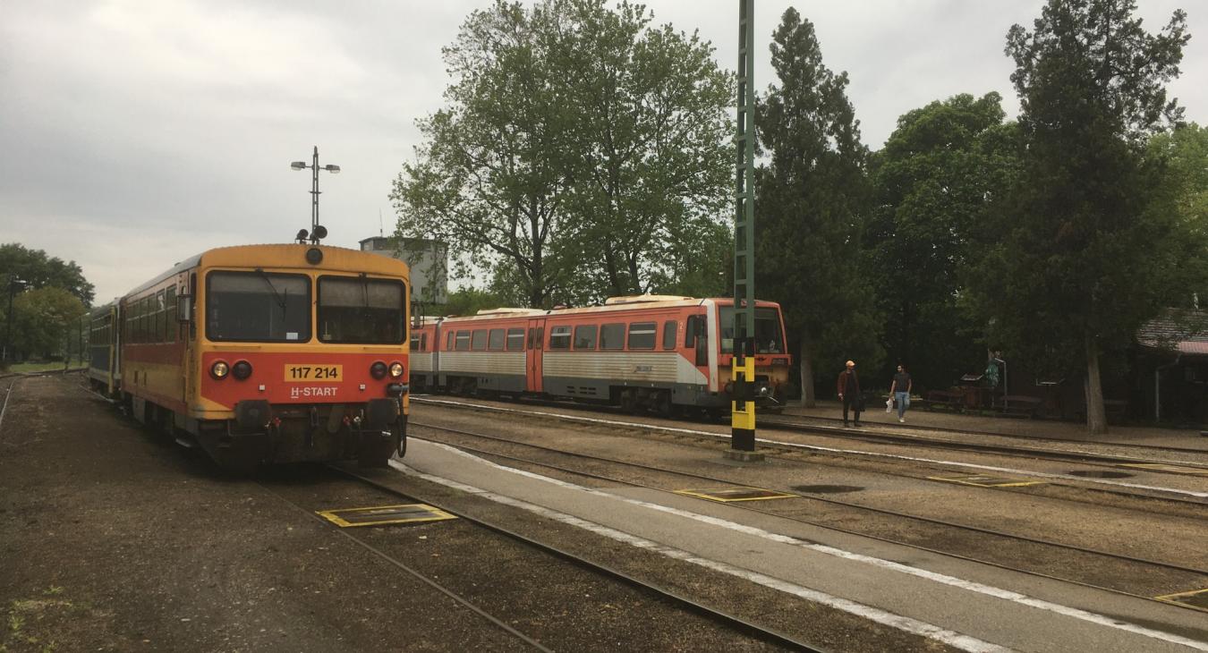 Olyan vasútvonalat is bezának, ahol éppen fejlesztések zajlanak