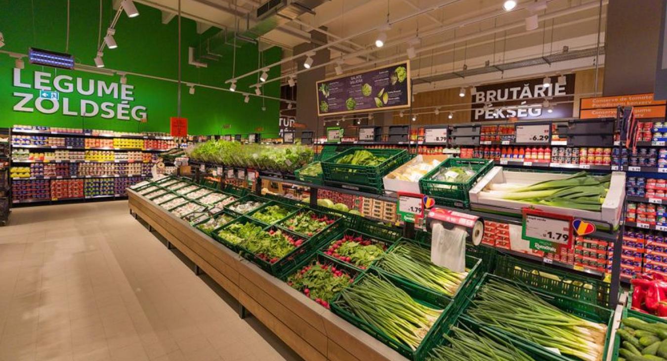 Már Facebook-csoportokban is szervezik Magyarországon a romániai bevásárlásokat 