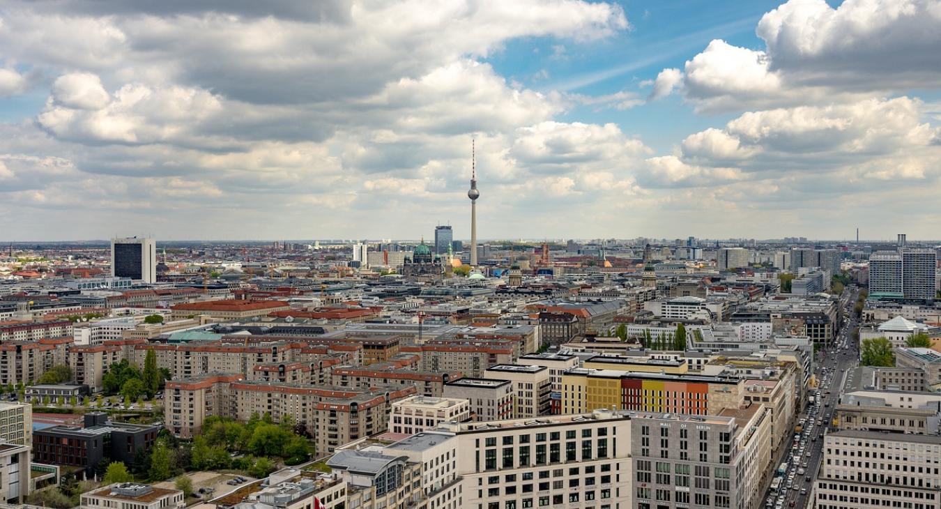 Több mint kétszázezer magyar nyögi az albérletet Németországban