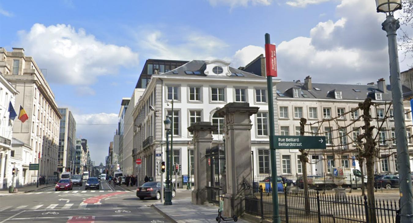 Luxusházat vett az Orbán-kormány Brüsszelben 