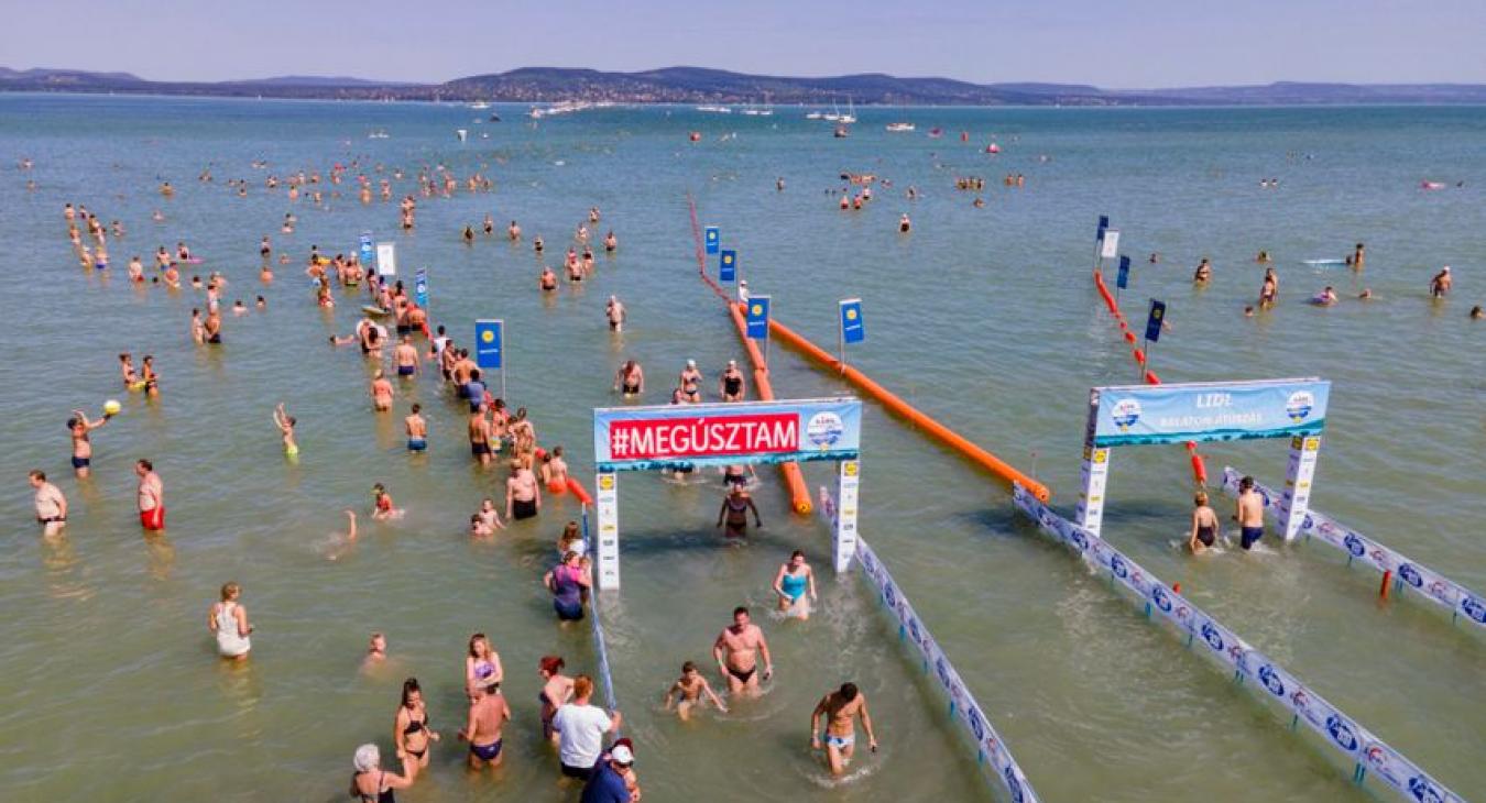 Elhalasztják a szombati Balaton-átúszást 
