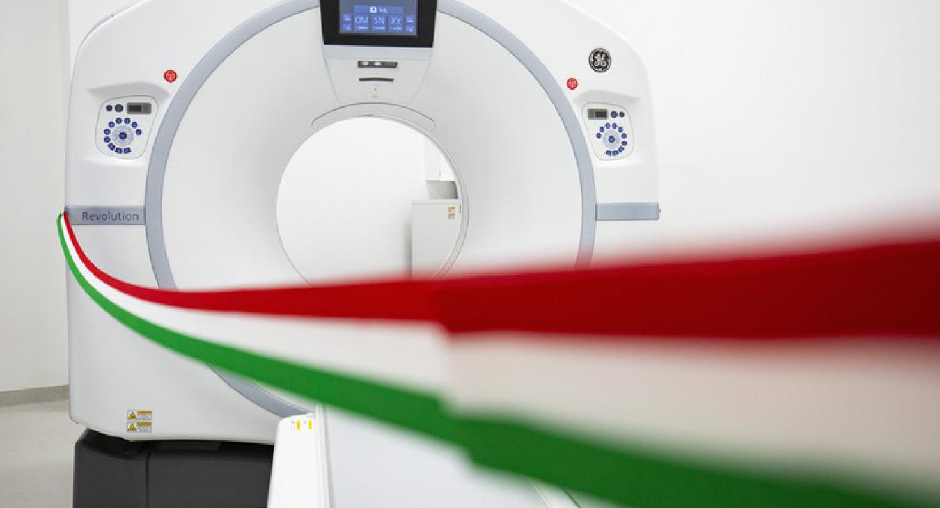 Trükközve készülnek Orbánék a CT- és MR-vizsgálatok államosítására, a kórházi patikák kiszervezésére