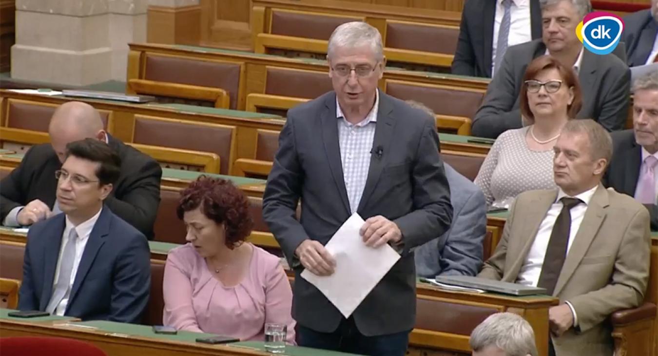 Gyurcsány Ferenc napirend előtt értékelte az évet