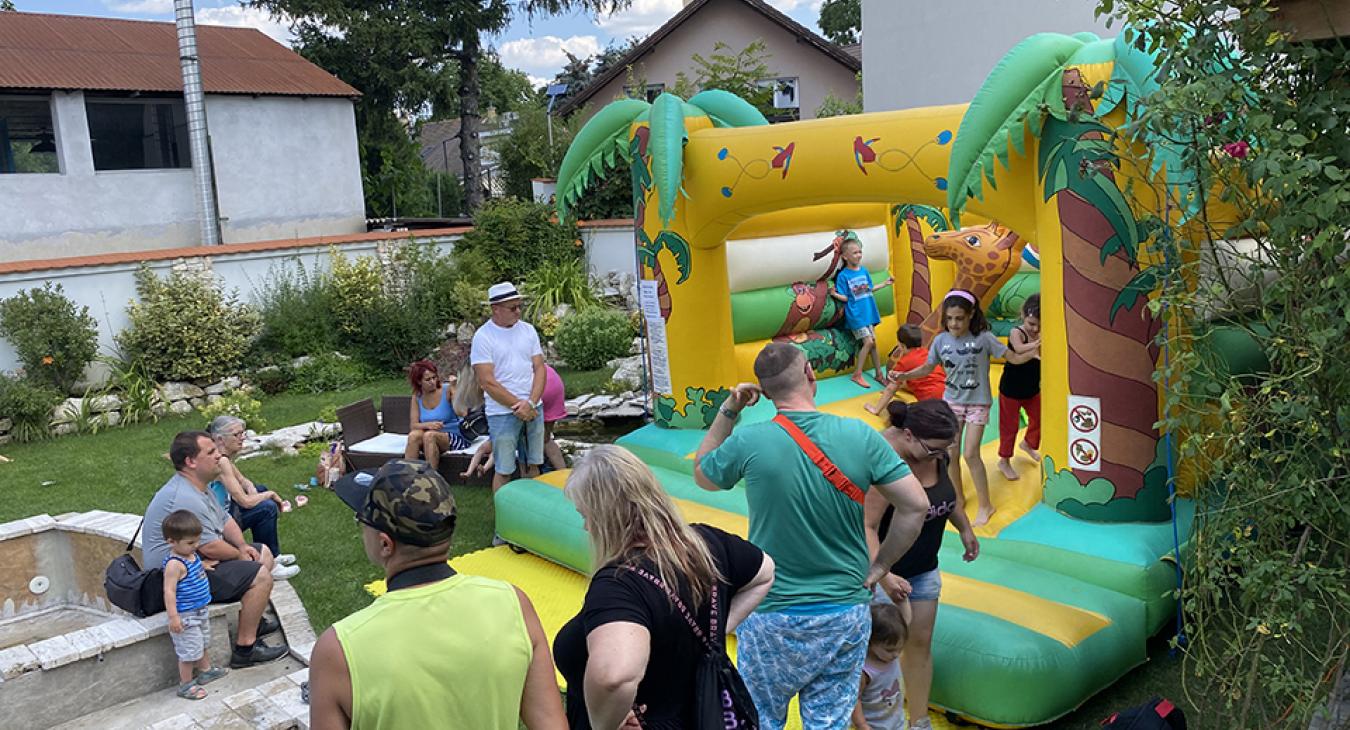 Szcientológusok a gyermekekért, családokért