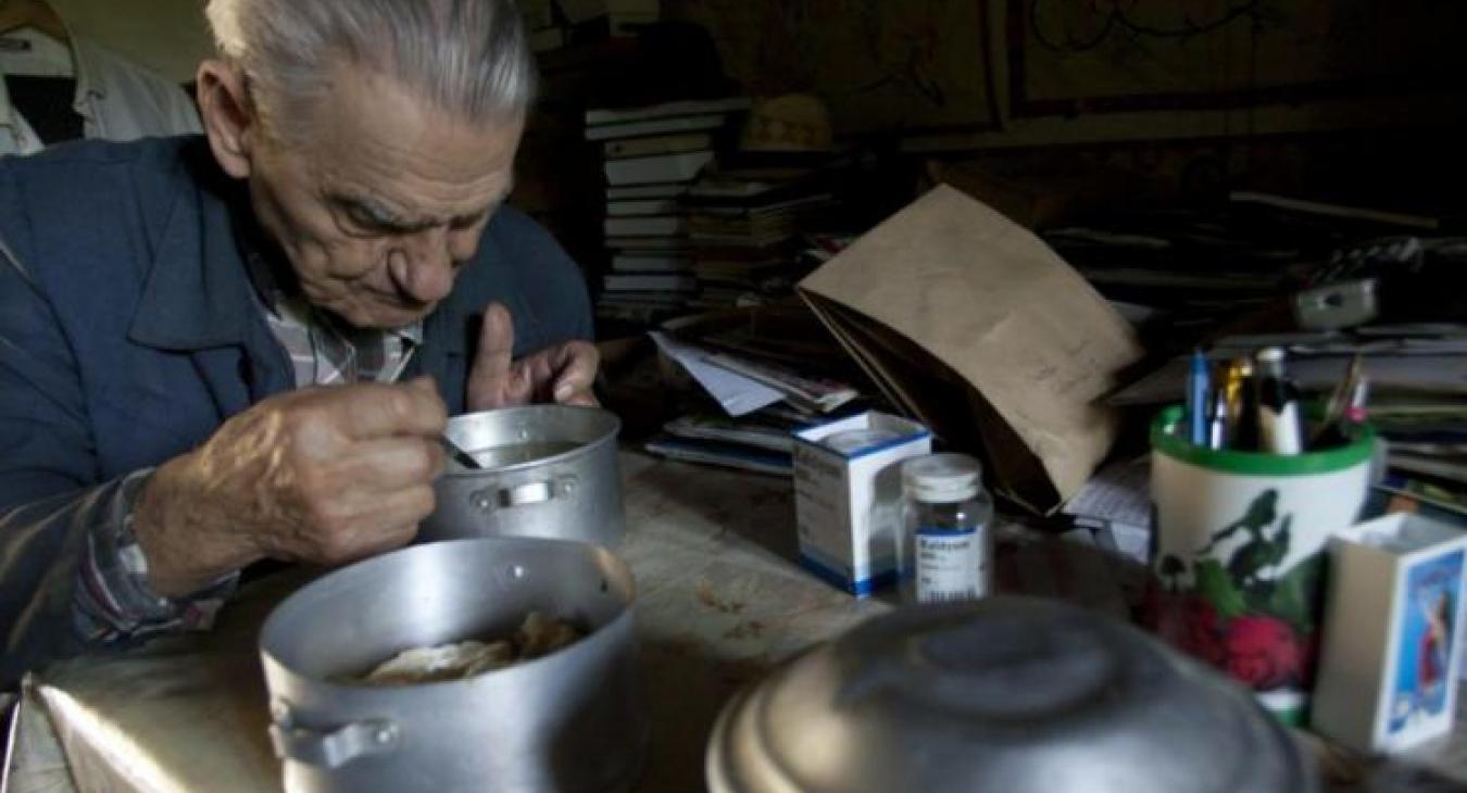 Többszázezer nyugdíjas kerülhet a tönk szélére 2023-ban