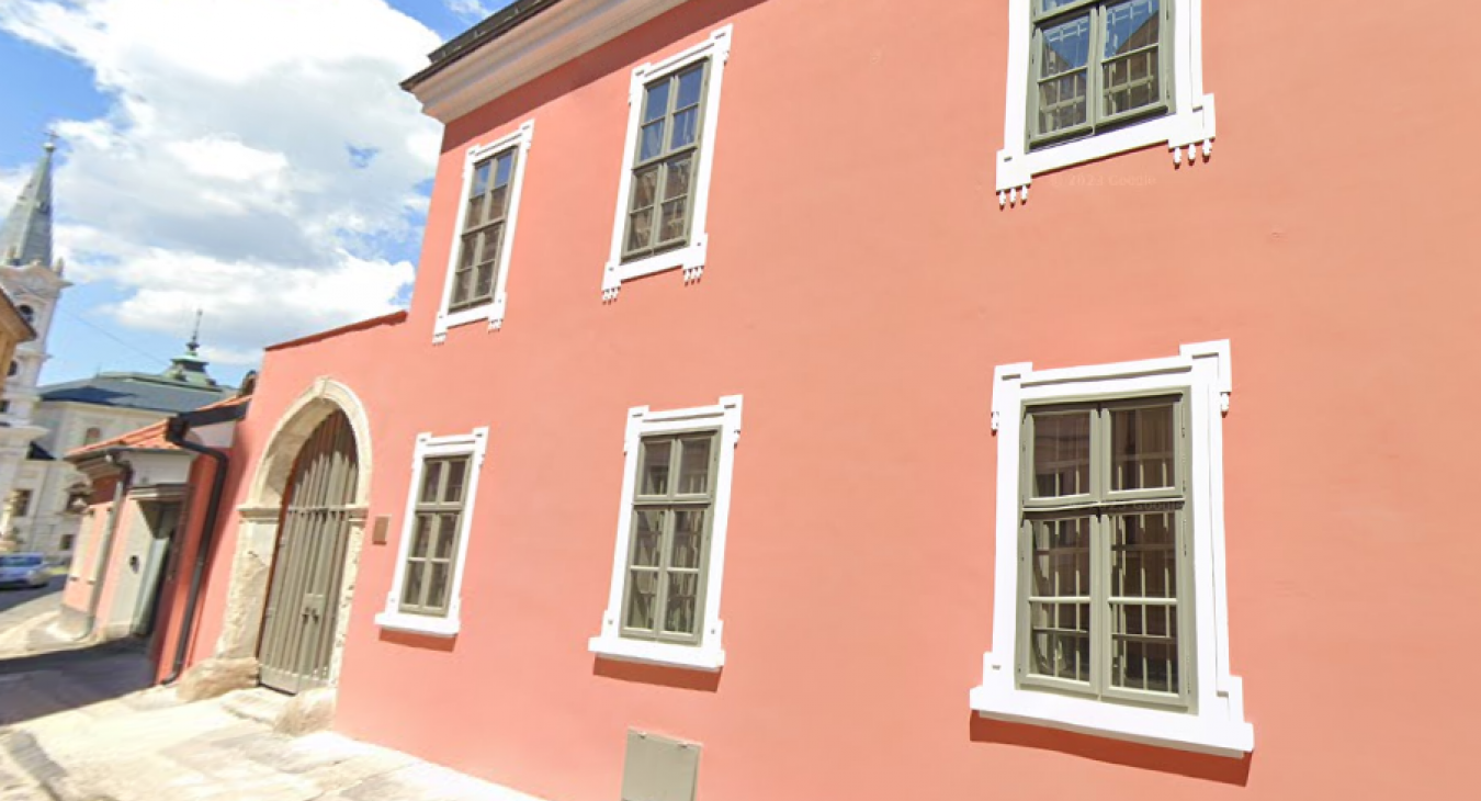 Megnyílt a felújított Balassa Múzeum Esztergomban