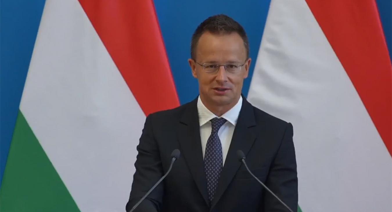 Szijjártó Péter bejelentette, huszonöt vállalat már megkapta a támogatást a Gyármentő Program keretében