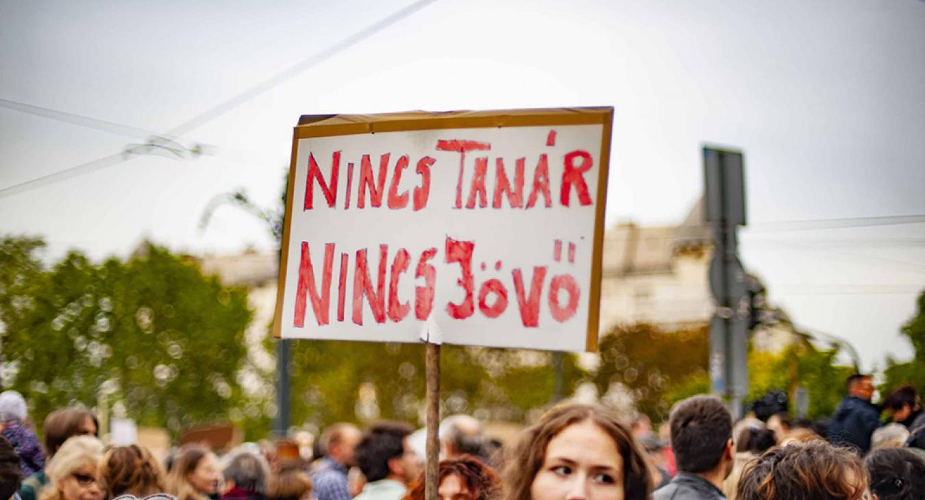 Egy kolozsvári gimnáziumi tanár a romániai sikeren keresztül mutatta be, miért vallott kudarcot a magyar tiltakozássorozat 