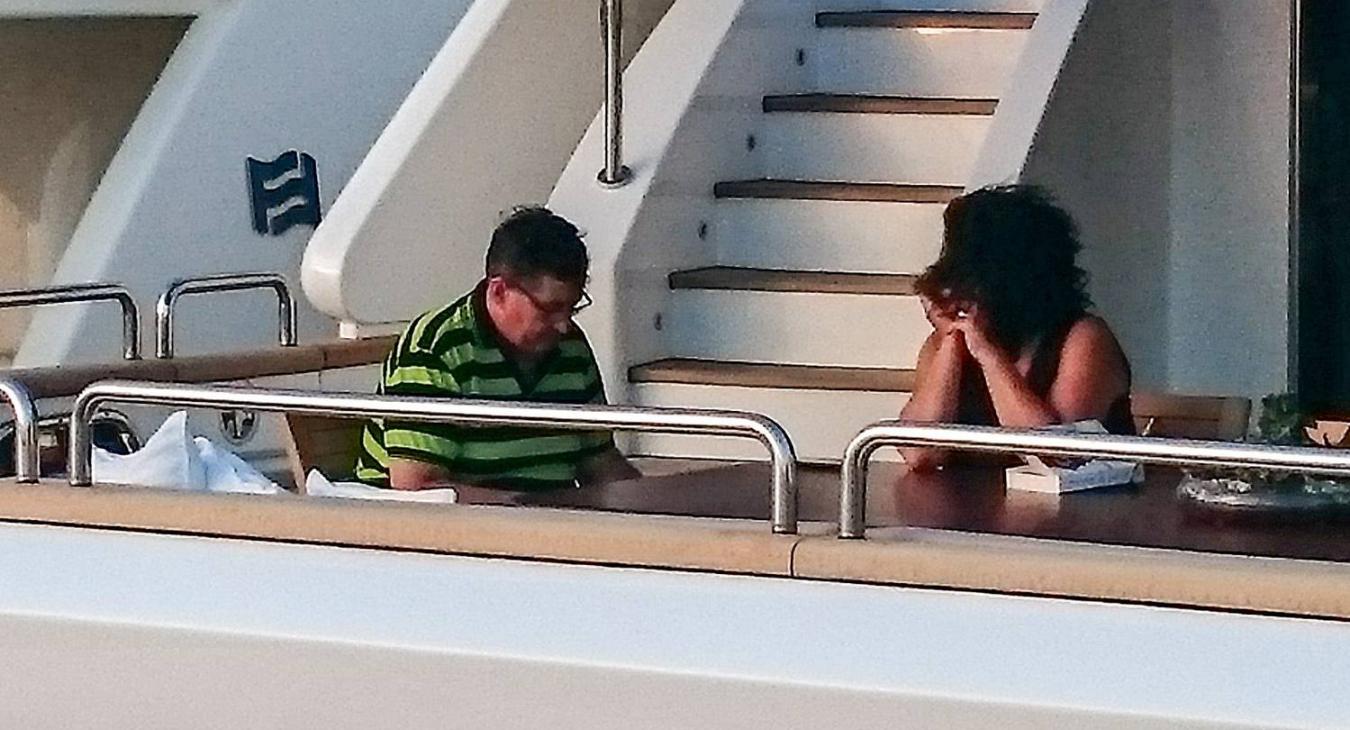 Gulyás Gergely "kisebb hajót és nagyobb szerénységet" várna el Mészáros Lőrinctől 