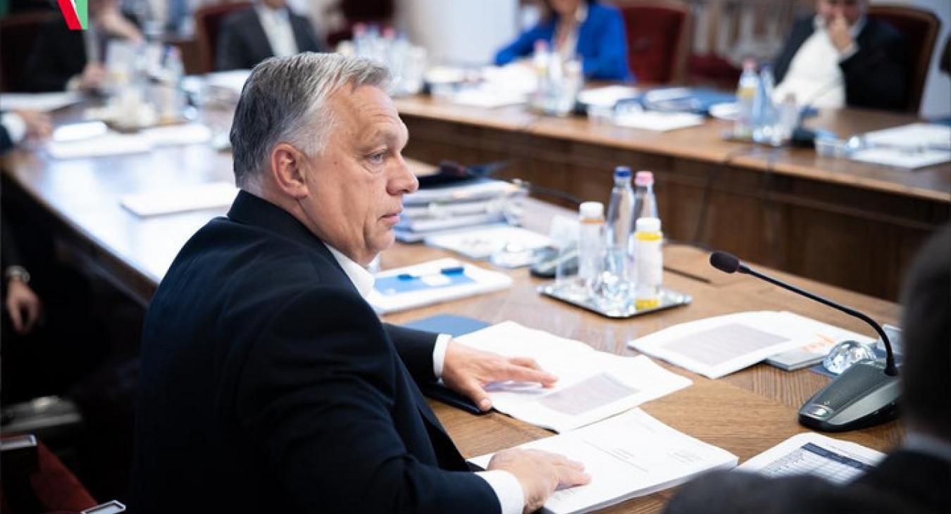 Kész, lehet csomagolni, köpcöském 