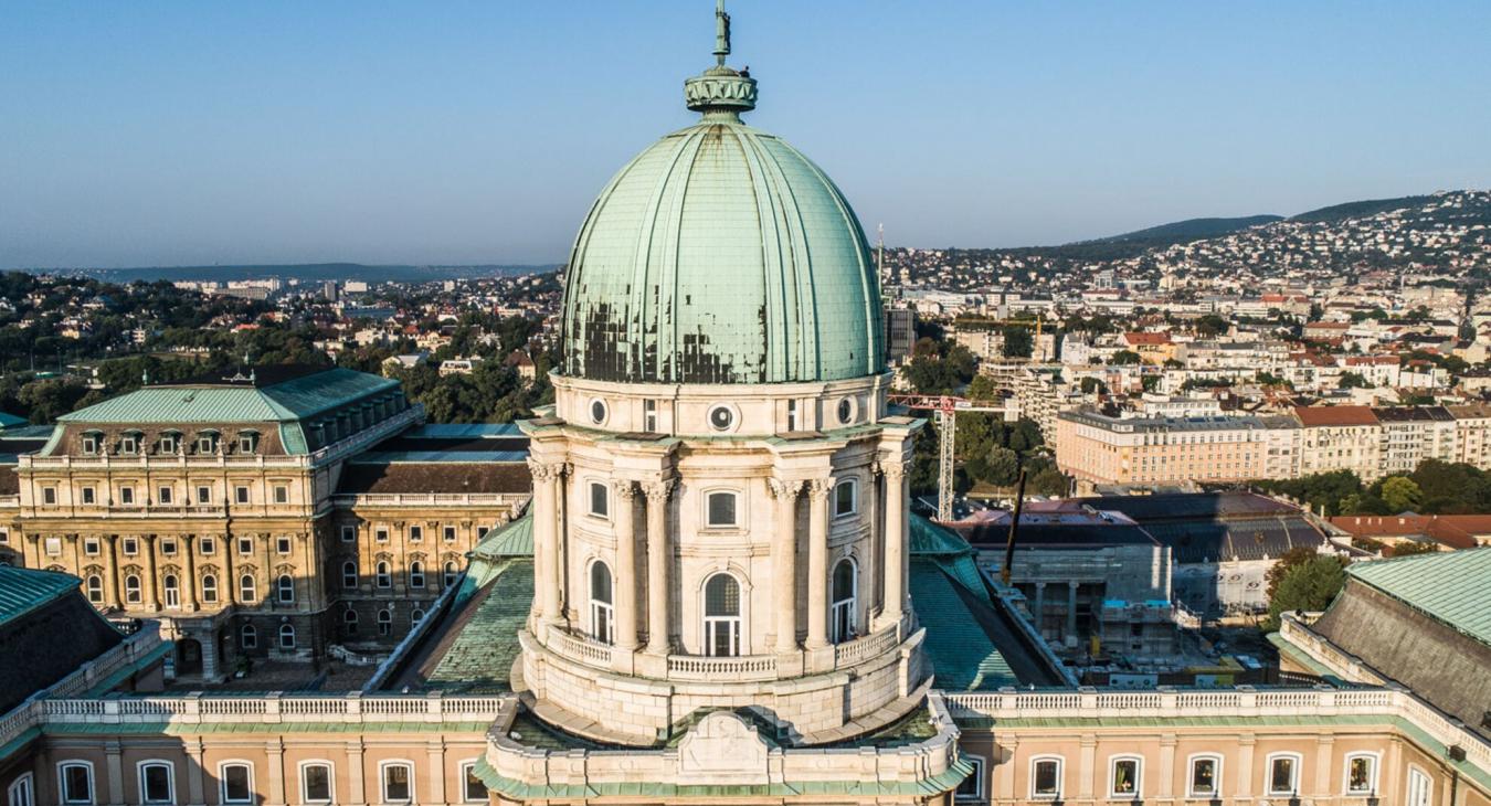 Beázott a Magyar Nemzeti Galéria, a falakon folyó víz műtárgyakat is elérhetett 