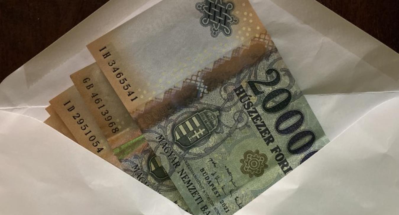 Éhbérért robotolnak a magyar vidék melósai