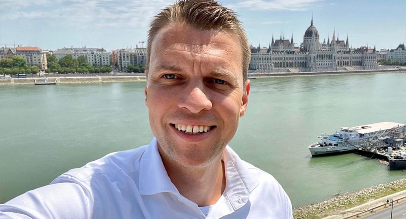 A magyar kormány szó nélkül hagyja, hogy fasiszta lázadásként tanítják az 56-os forradalmat az orosz iskolákban