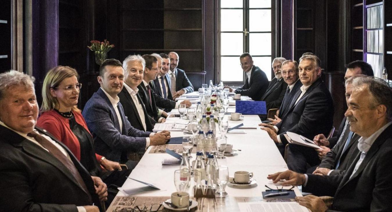 Vásárhelyi Mária: Zsarnoki játszmák