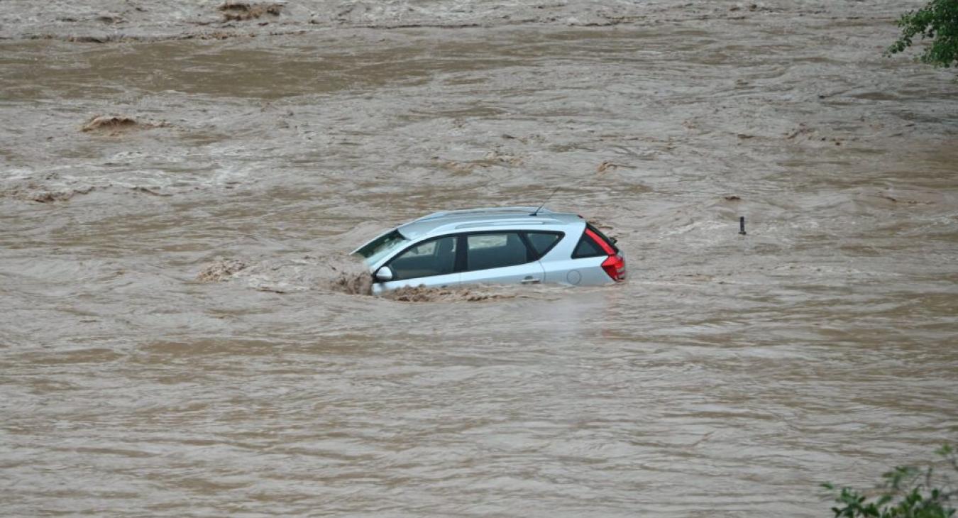 Az ország történetének eddigi legsúlyosabb árvize pusztít Szlovéniában 