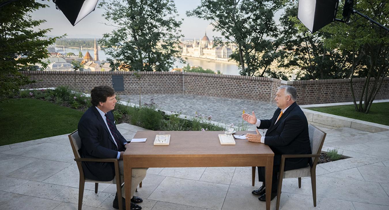 Ukrajna reagált Orbán Viktor Tucker Carlsonnak adott interjújára 