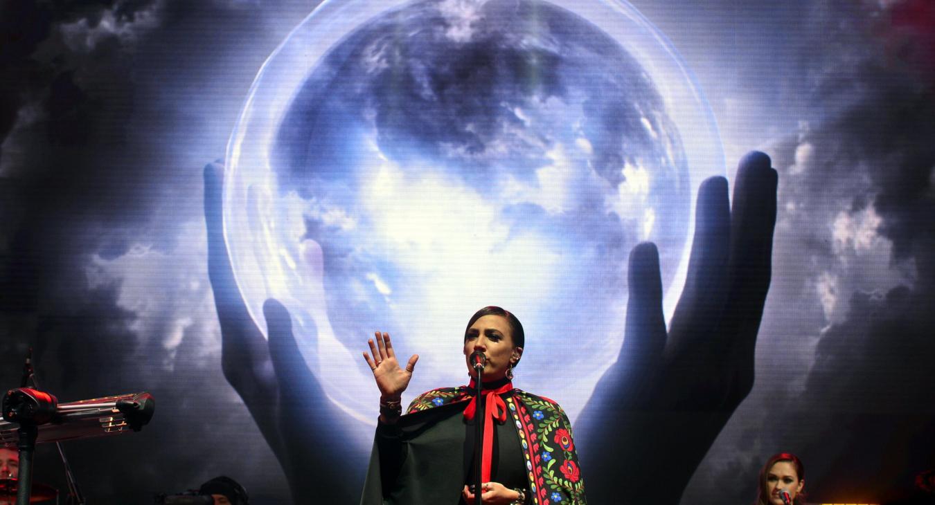 Tóth Gabi válása nem kavarna akkora vihart, ha a Fidesz nem éppen őt tette volna meg a vallásos családmodell jelképévé