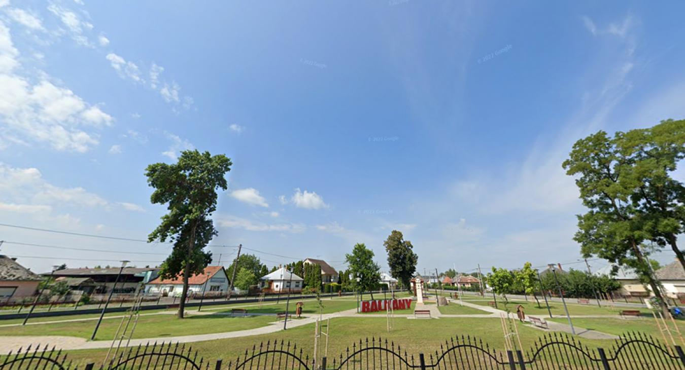 300 millió közpénzt vertek el egy másfél perces sétára Orbánék