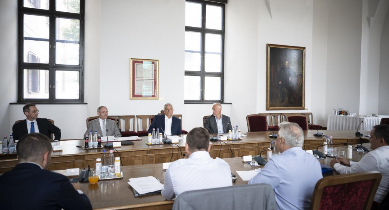 Orbán Viktor fontos ülésen vett részt