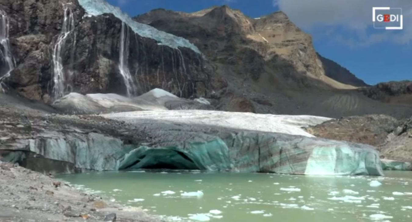 Újabb darabok szakadtak le a klímaváltozás szimbólumának számító Fellaria-gleccserből