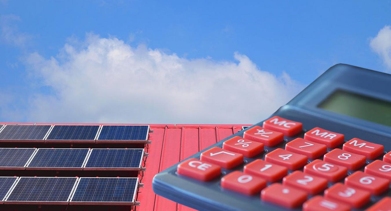 Lakossági napelemeseket érintő döntésekre készül a minisztérium