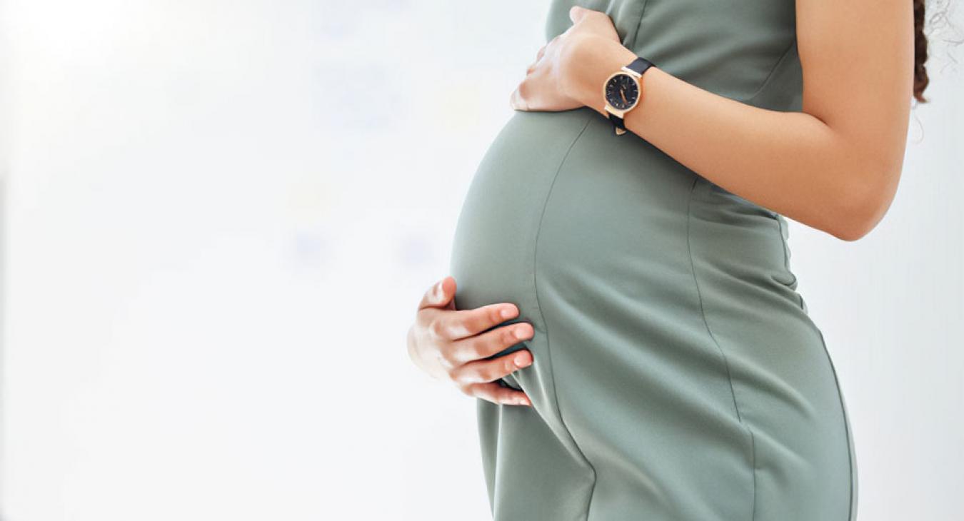 Hiába törlesztett rendesen, várandósan tették utcára a kismamát a veresegyházi lakóparkból