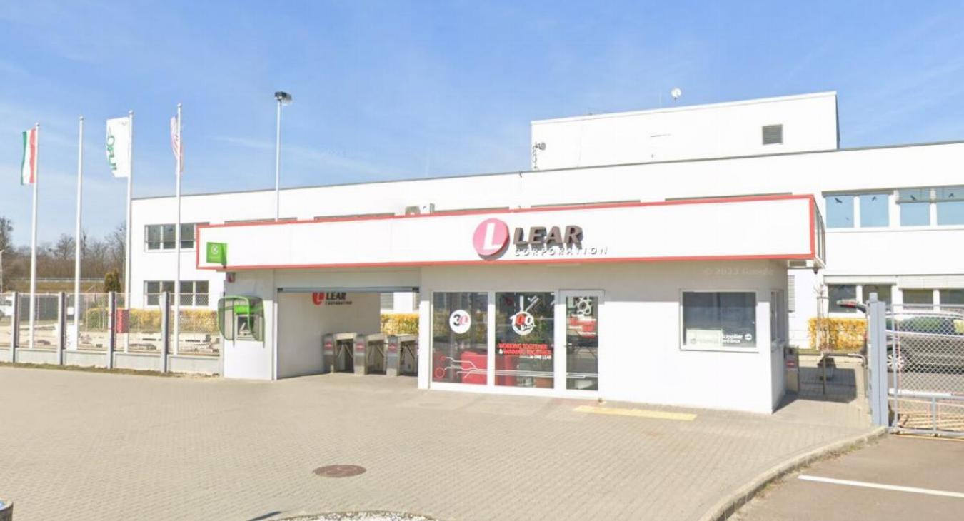 Túl drága a munkaerő: 800 embert küld el és bezárja gödöllői gyárát az autóipari multi