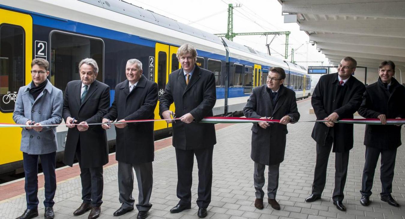 Drága felújítás után gyors összeomlás