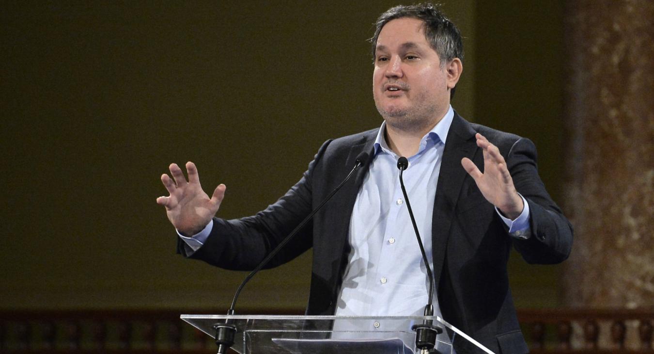 Továbbra is ömlik a közpénz Nagy Márton testvérének korábbi ügyvédi irodájához