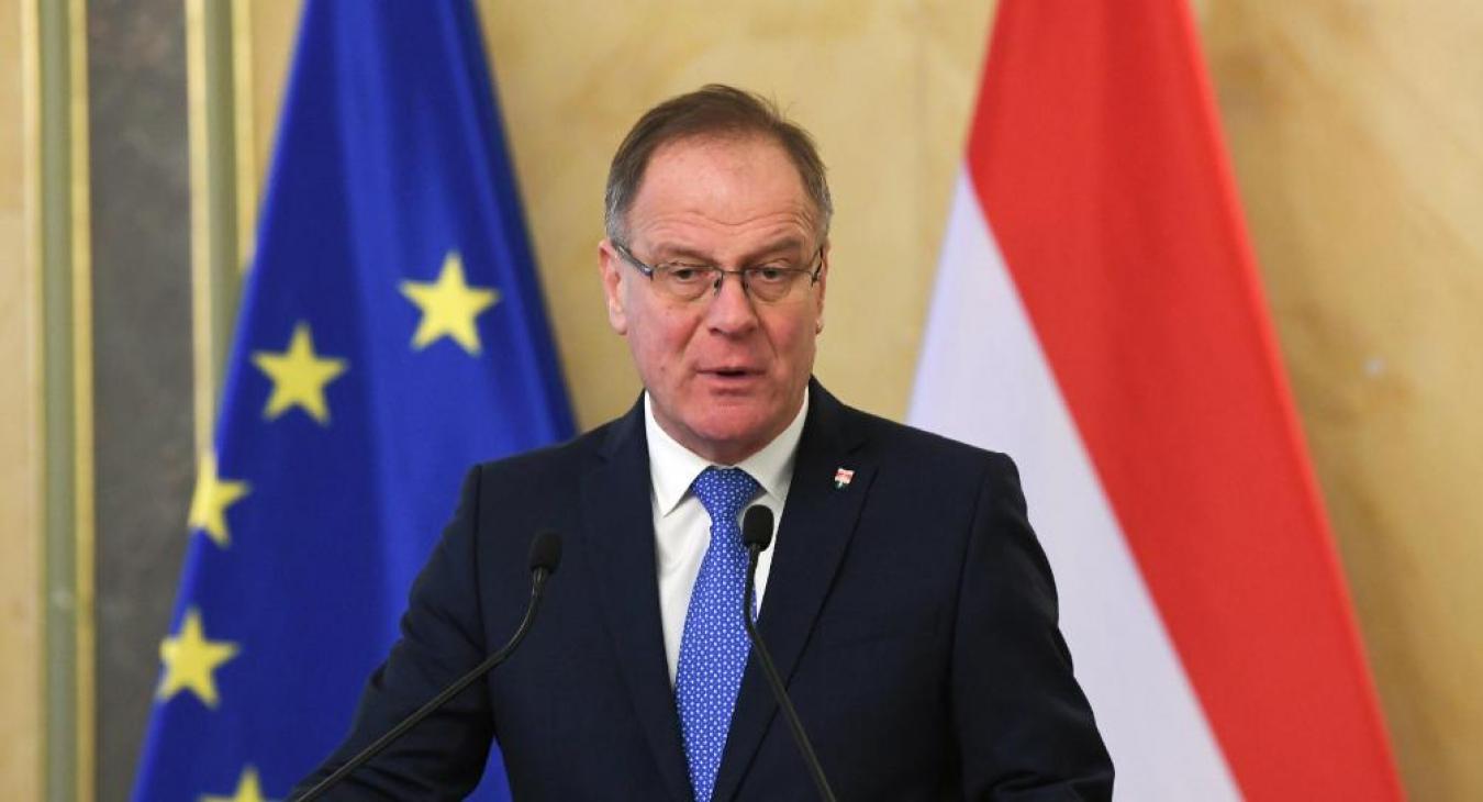 Erasmus-botrány: Navracsics még reménykedik