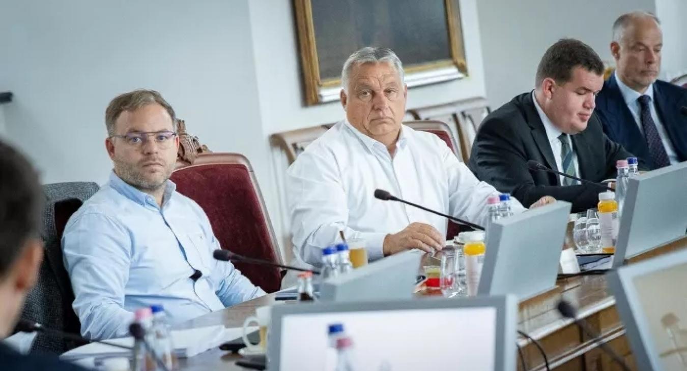 Így tette irányba Orbán a fideszeseket Esztergomban 