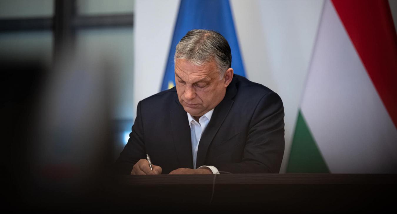 Orbán Viktor aláírta: Tovább bővülhet a Samsung gödi gigagyára 