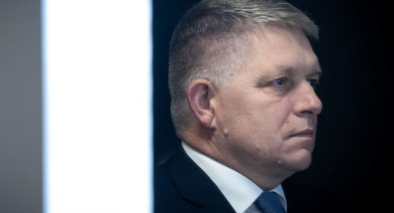 Fontos döntést hozott Robert Fico, magyar példát követ 