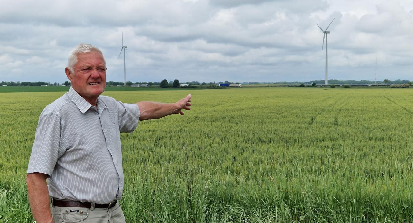 Manipulatív kérdőívvel próbálkozik az ácsi városvezetés a beruházó pénzén