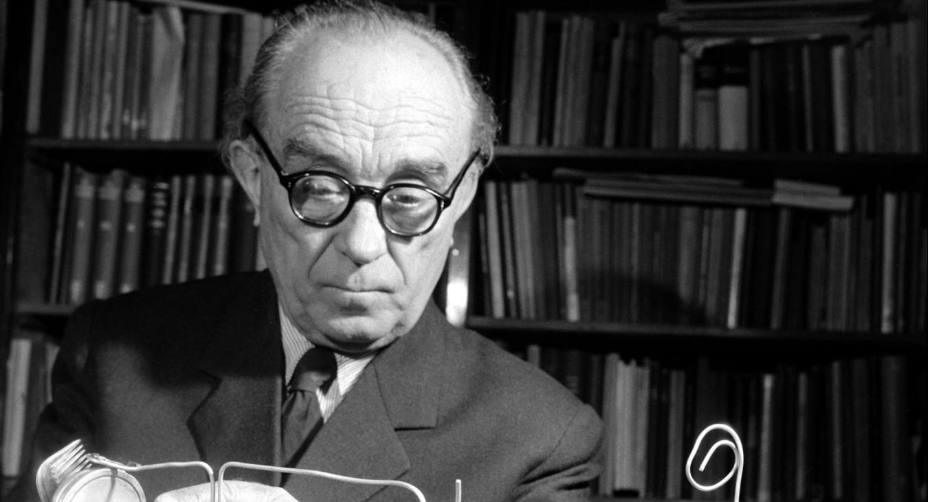 Visszatér a képernyőre Öveges József, a legendás professzor, aki milliók szívébe oltotta be a fizika szeretetét