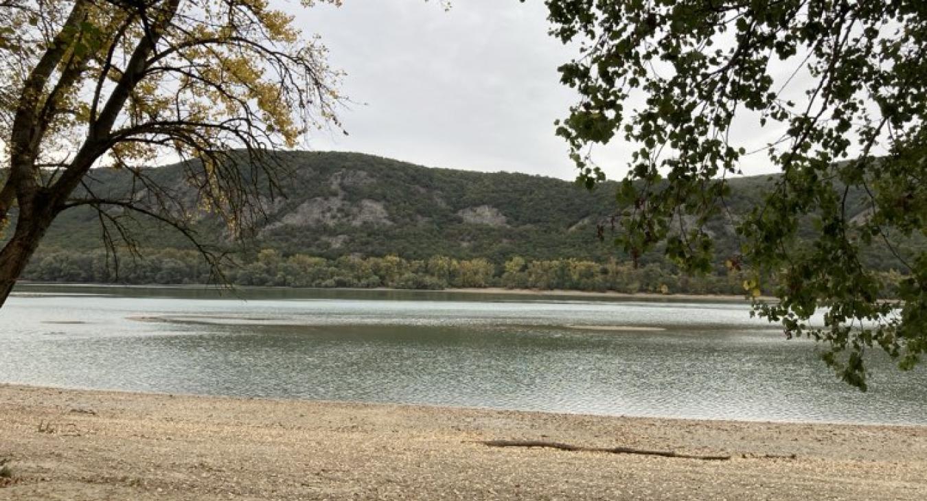 Vesztegelnek a szállodahajók a Dunán