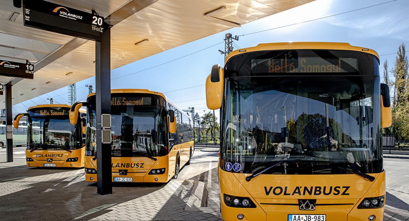 Jelentős jármű-fiatalítás a Volánbusz Somogy vármegyei flottájában: 22 új autóbusz korszerűsíti az állományt 