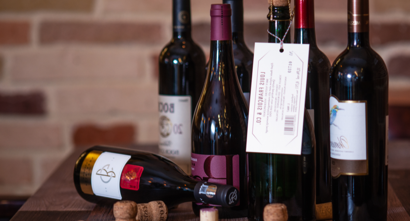 A bor jó, de el kell adni