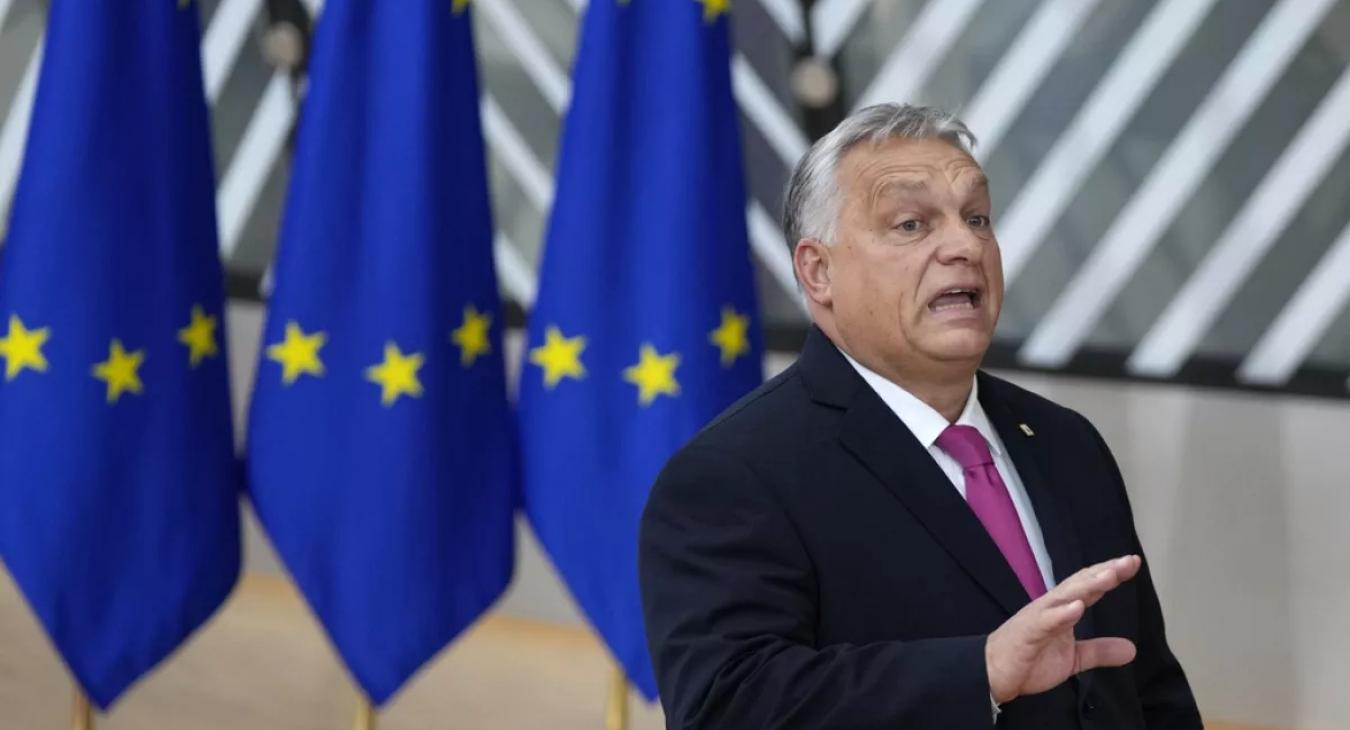 Orbán Viktor harca évi 200 milliárd forintba került a magyar embereknek 