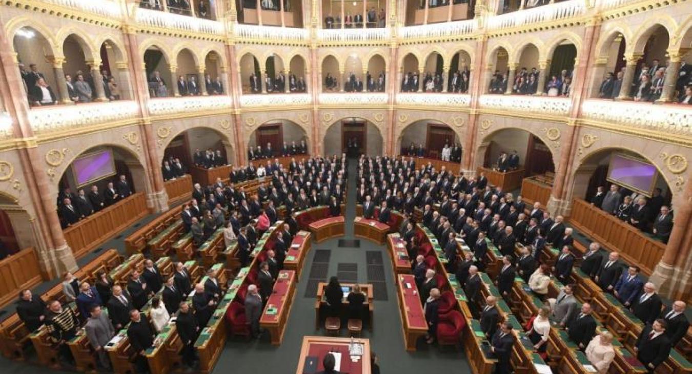 Háromnapos üléssel zárul a parlament őszi ülésszaka