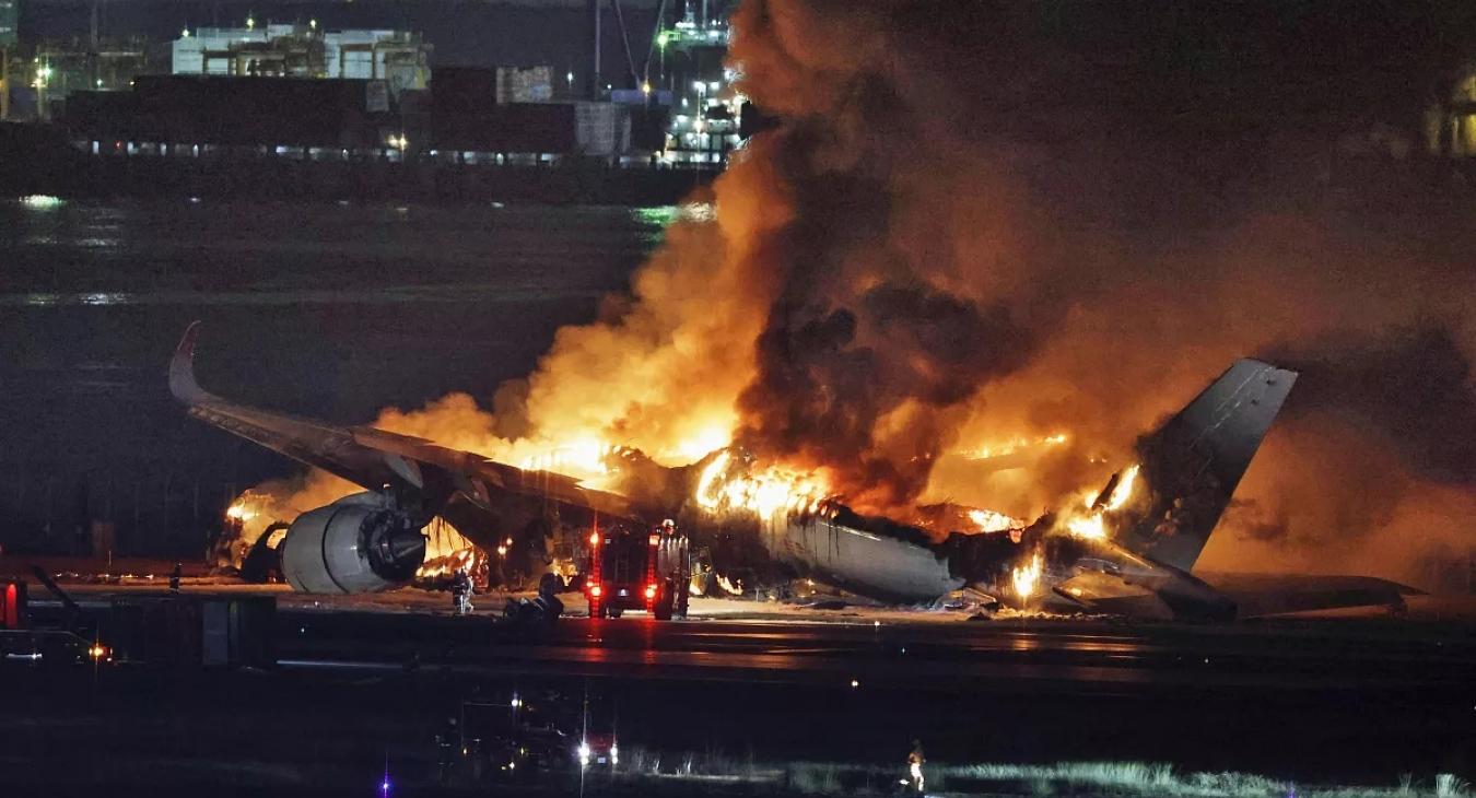 A Japan Airlines állítja: megkapta az engedélyt a leszállásra az ütközés előtt 