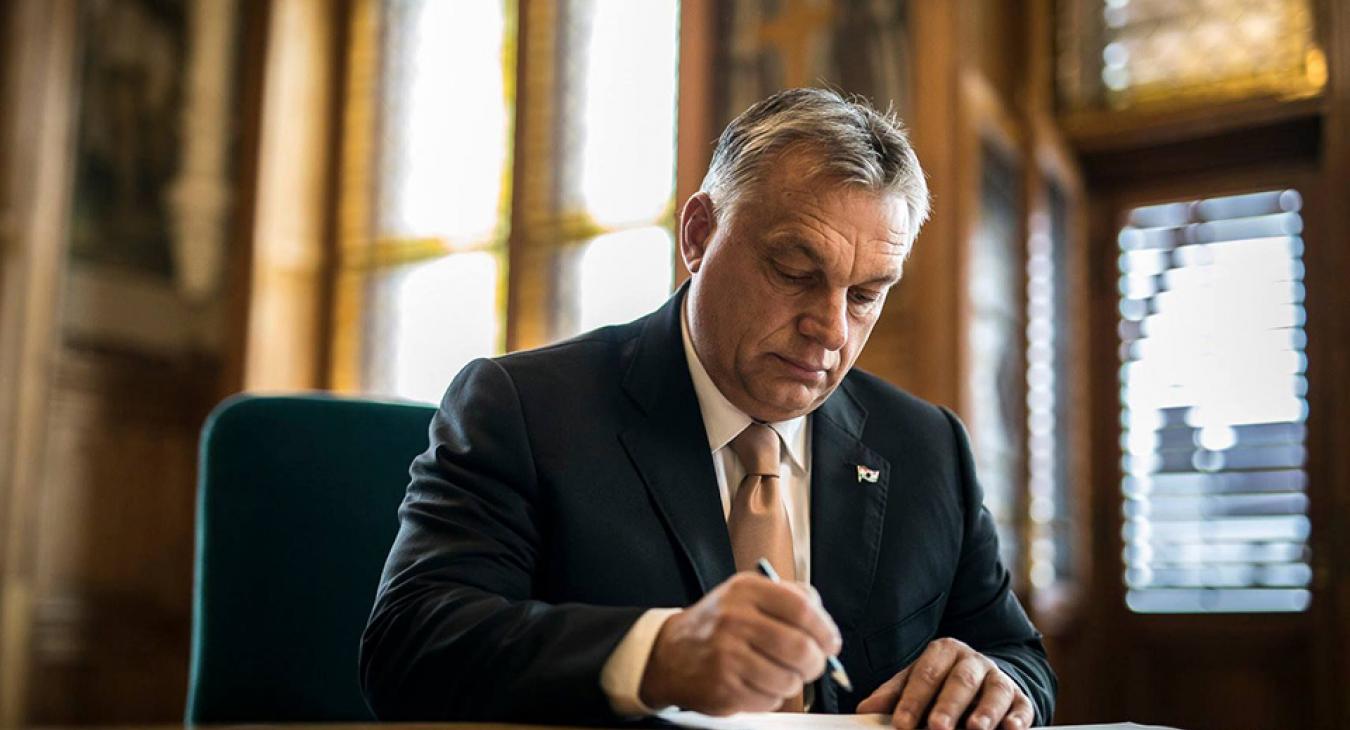 Nyilvánosságra került Orbán Viktor svéd miniszterelnökhöz intézett meghívó levele