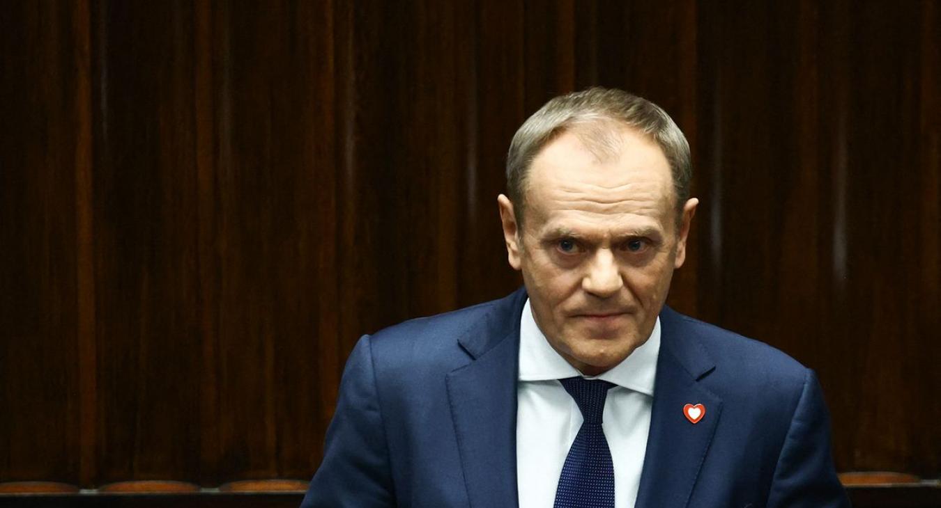 Tusk beszólt Orbánnak